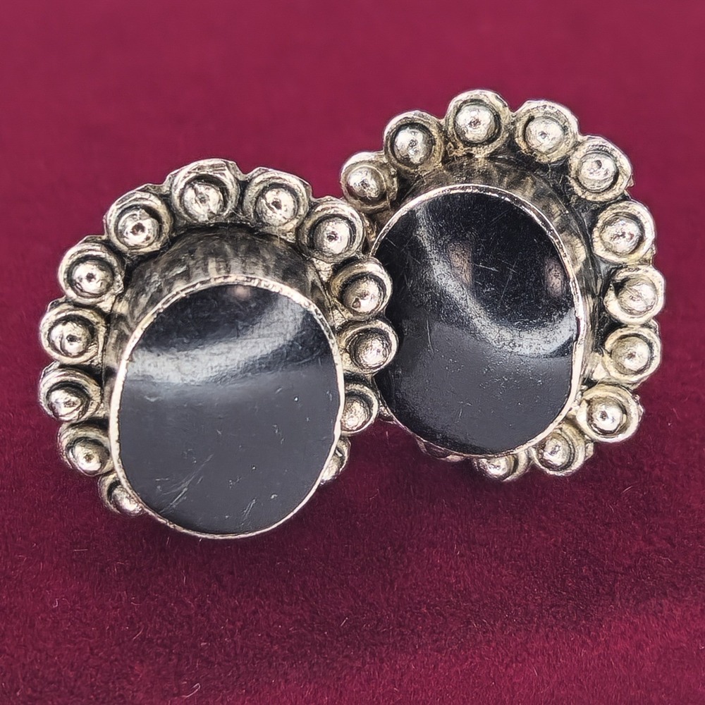Vintage Black Cabochon Silver Tone Ornate Clip On Earrings